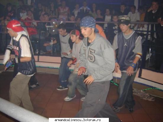 poze de la bal...si nu numai - fara comentari....poza face kt 1000de cuvinte - Offtopic